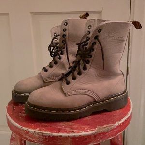 Barely used throwback doc martens (women’s size 5)